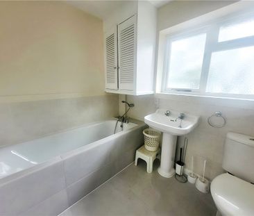 Langham Place, Egham, Surrey, TW20 9EB - Photo 6