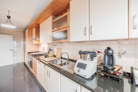 Apartamento T2 ao Nível do 8.º Piso - Torre da Bela Vista - Photo 5