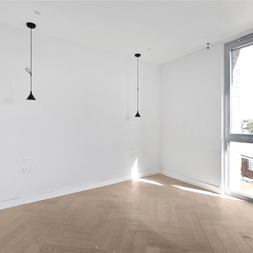 Parkhaus, 4 Maple Path, Hackney, London, E5 8FF - Photo 1