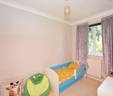 2 bedroom terraced house to rent - Photo 4