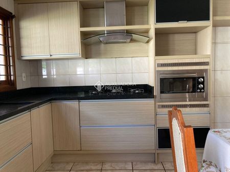 Casa com 5 quartos e 380m² para alugar em Primavera, Novo Hamburgo. - Foto 4
