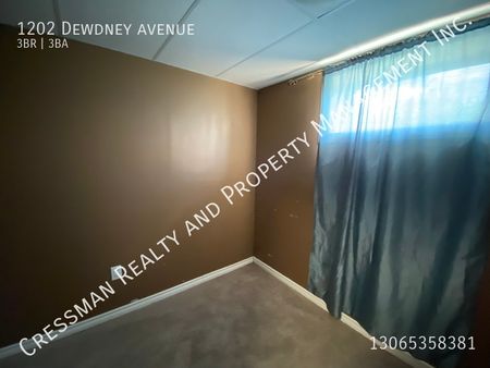 3 Bed, 3 bath FULL HOUSE located in Glenelm, Regina, SK - Photo 2