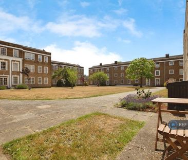 1 bedroom in a flat share to rent - Photo 5