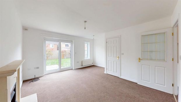3 bedroom end of terrace house to rent - Photo 1