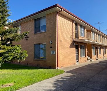 6 / 15 Howe Street, MURRUMBEENA - Photo 1