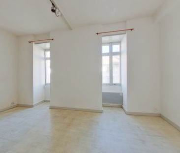 Location Appartement 2 pièces 45m² CHAUVIGNY 86300 - Photo 2