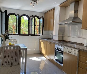 2 Bedroom Apartment For Rent in Hacienda del Sol, Málaga - Photo 2