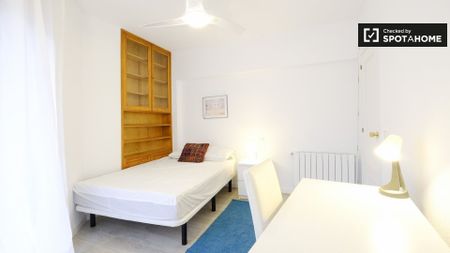 Calle de la Virgen del Camino, Madrid, Community of Madrid 28044 - Photo 3