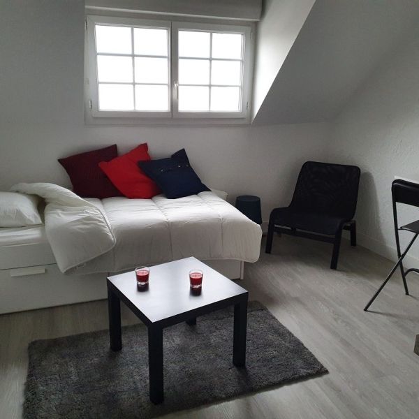 Location Appartement 1 Pièce 14 m² - Meublé - Photo 1