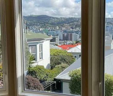 Sunny aspect with harbour view. - Photo 5
