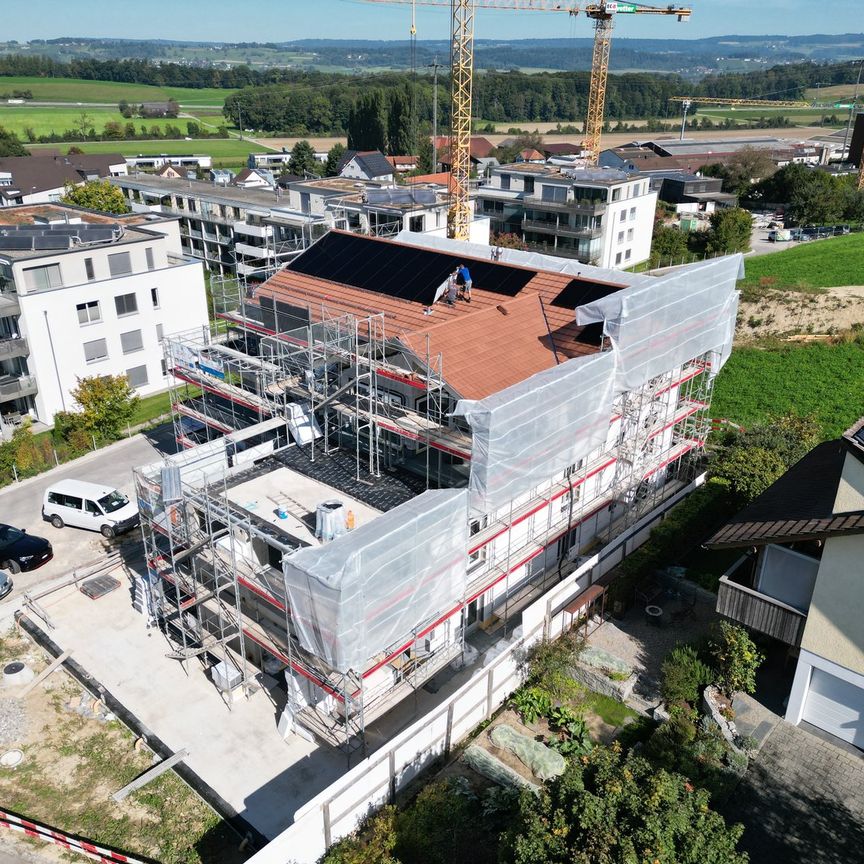 "Erstvermietung grosszügige 4.5-Zimmer-Wohnung an bevorzugter Hanglage" - Photo 2