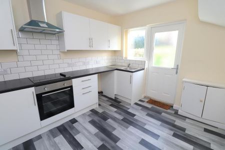 2 bedroom house to rent - Photo 3