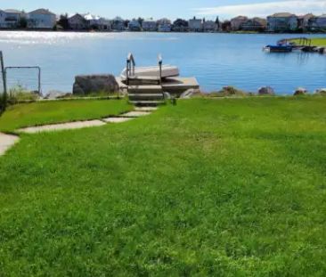 Walk-Out Lake Suite For Rent | 236 Coral Shores Landing Northeast, ... - Photo 1