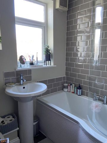 2 Bed Terraced House, Hall Street, BS3 - Photo 4