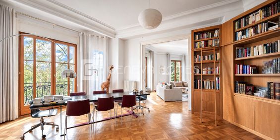 EXCLUSIVE OFFER - Exceptional apartment in a prestigious building - Photo 3