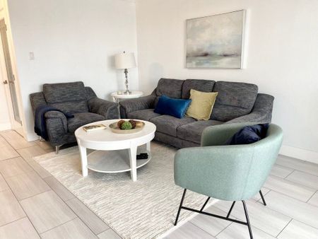 Edmonton Furnished Condo Rental in Oliver - Trendy Condo Close To Downtown, With Beautiful Views - Photo 3