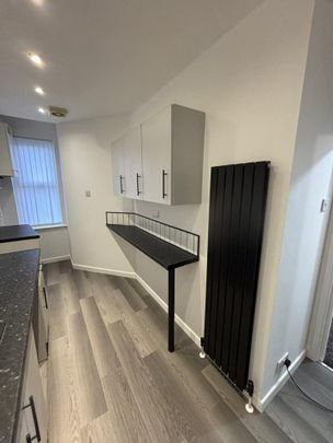 1 Bed Flat, Kremlin Drive, L13 - Photo 1