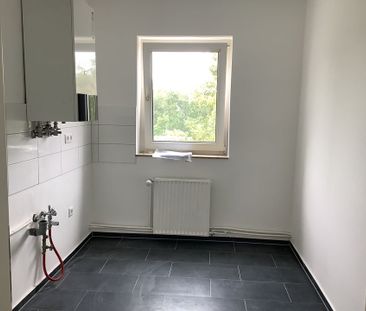 Miet mich - praktische 3-Zimmer-Wohnung - Foto 2