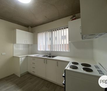 2 Bedroom Ground Floor Unit in Liverpool! - Photo 2
