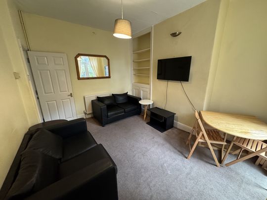 Milton Street, Lawrence Street - P1150 - Photo 1