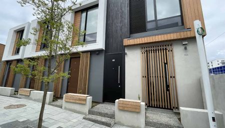 Central City living at it's best - Photo 4