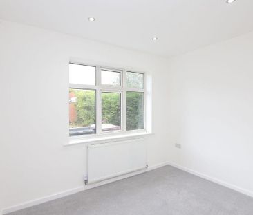2 bedroom detached bungalow to rent - Photo 2