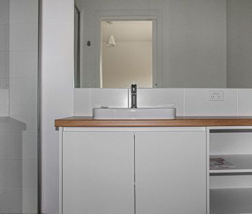 SPACIOUS NEW UNIT IN PRIME LOCATION - Photo 4