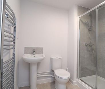 2 bedroom property to rent - Photo 2