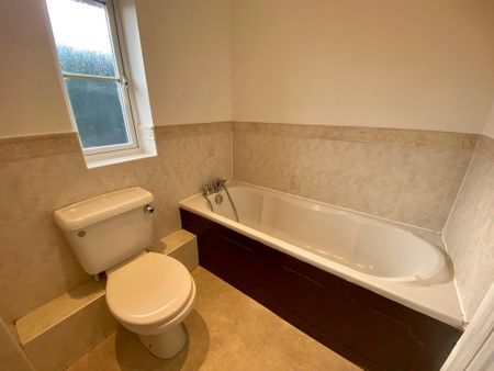 2 bedroom terraced house to rent - Photo 3