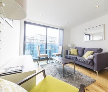 Studio to rent - Photo 1