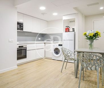 1 bedroom luxury Flat for rent in Ciudad Lineal, Spain - Photo 2