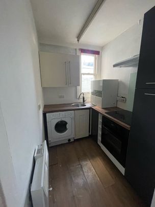 Studio Flat, Carlisle Road, BN3 - Photo 1