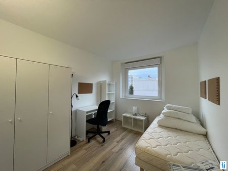 Location Appartement 5 pièces 66m² - Photo 5