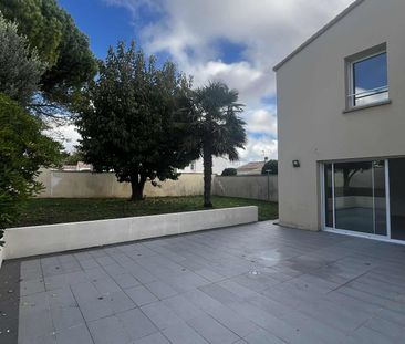 Maison 106.89 m² - 4 Pièces - Niort (79000) - Photo 2