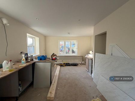 2 bedroom detached house to rent - Photo 4