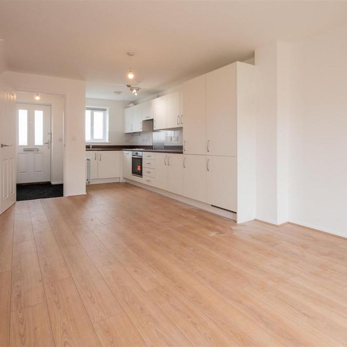 2 bedroom semi-detached house to rent - Photo 1