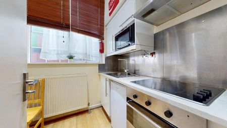 Studio to rent - Photo 2