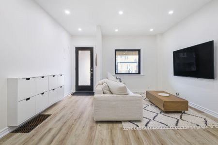 For Lease - 208 Cedarvale Avenue Unit# Main & Second, Toronto, Ontario - Photo 3