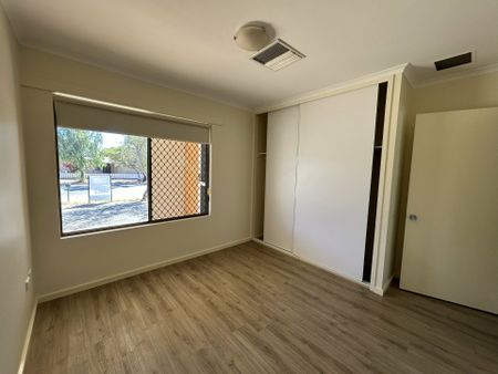 3 BEDROOM 1 BATHROOM DUPLEX IN SADADEEN CLOSE TO SCHOOLS AND CHILDCARE - Photo 5