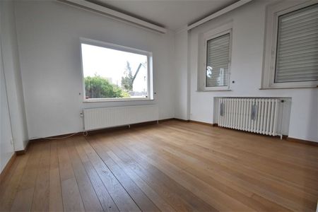 Villa met 5 slaapkamers en ruime tuin gelegen in een rustige buurt - Foto 5