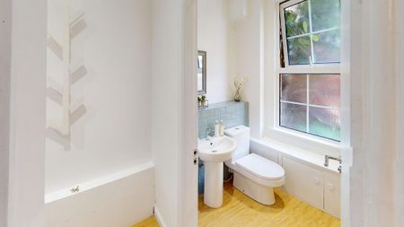 3 bedroom cottage to rent - Photo 2