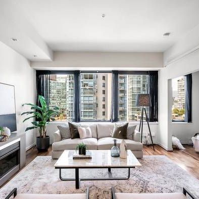 Pet Friendly - Spacious 1 Bedroom 1 Bathroom Coal Harbour - Photo 1