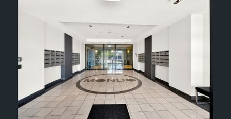 Elevated 2BR with separate study/office - Photo 3