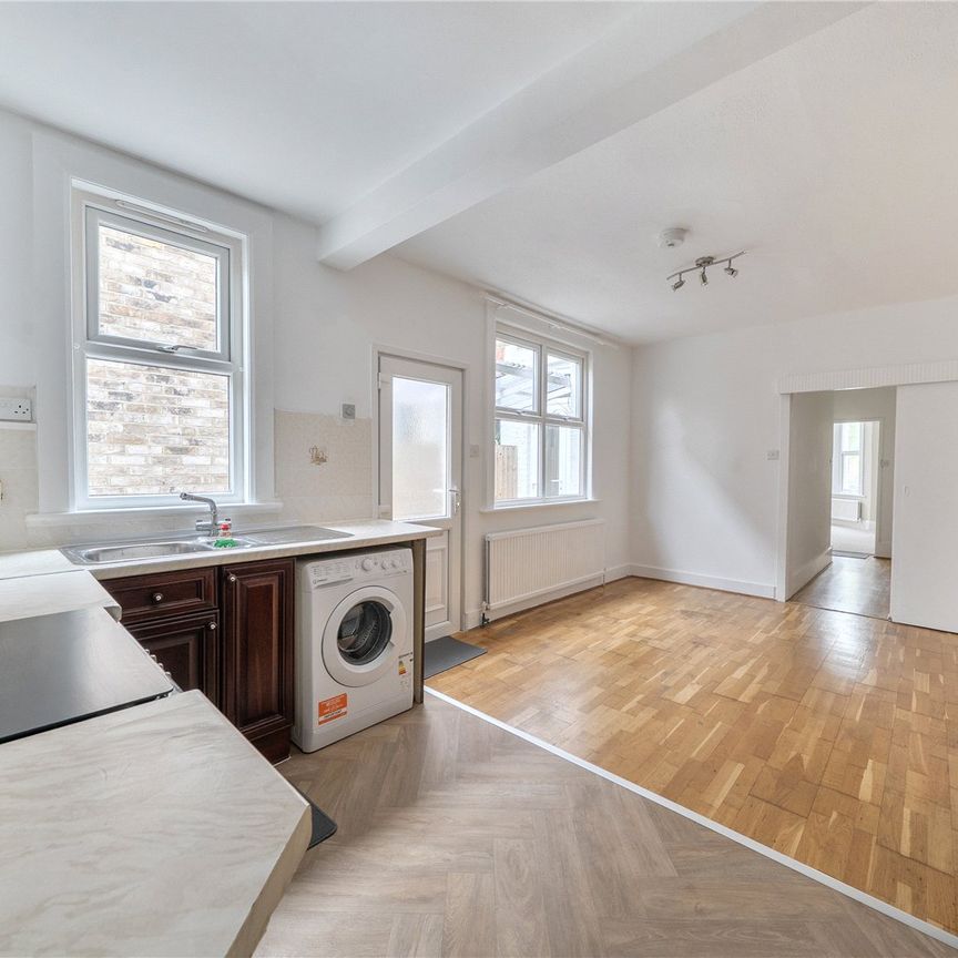 Rutland Gardens, N4, London - Photo 1