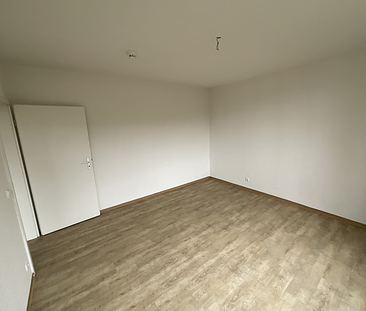 Familienwohnung! renovierte 3-Zimmer-Wohnung mit Balkon in Siegen Wenscht - Photo 1