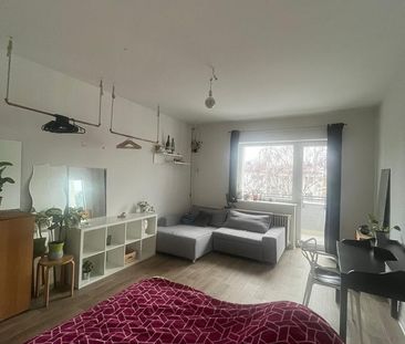 SUBLET ROOM until end of April (12347) - Foto 3