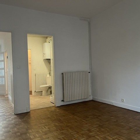 Location Appartement 3 pièces 59m² COUTANCES 50200 - Photo 1