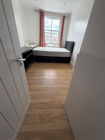 Room in a Shared House, Portobello Road, W11 - Photo 2