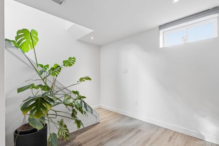 For Lease - 2112 Amesbury Crescent Unit# LOWER, Burlington, Ontario - Photo 3