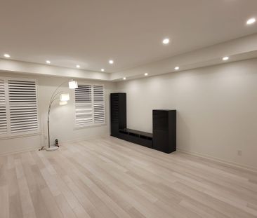 For Lease - 196 Salterton Circle, Vaughan, Ontario - Photo 5